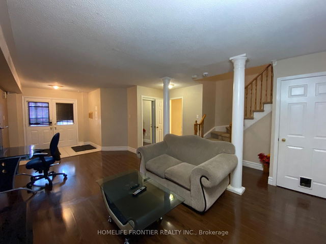 40 Stirrup Court