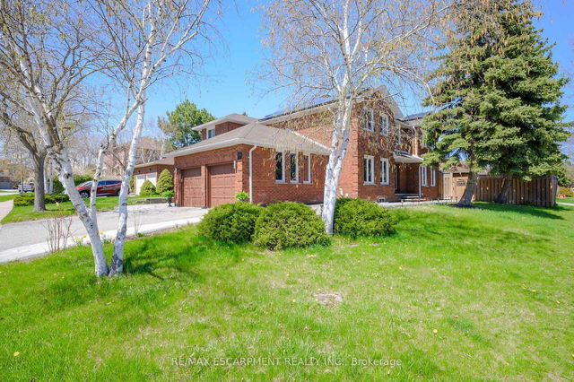 2728 Guilford Crescent
