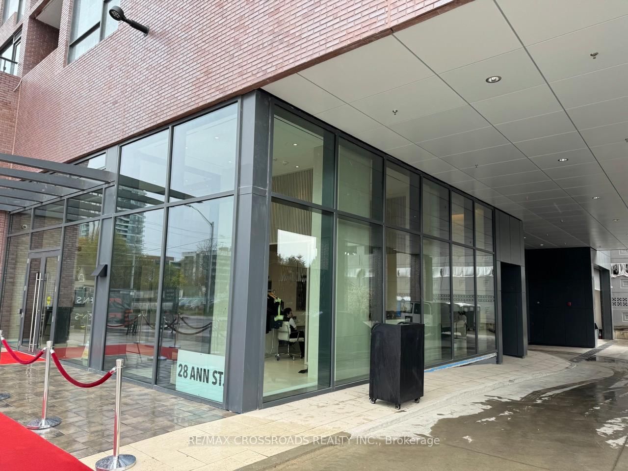 Condo for lease at 612-28 Ann Street, Mississauga, Port Credit, L5G 0E1 - MLS: W12114065