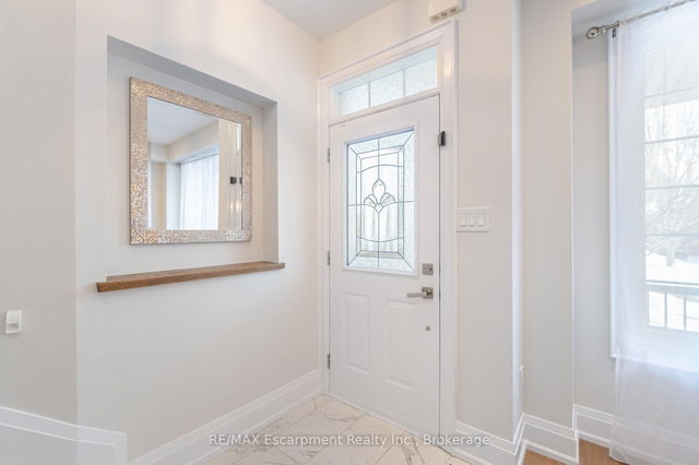 3430 Hayhurst Crescent