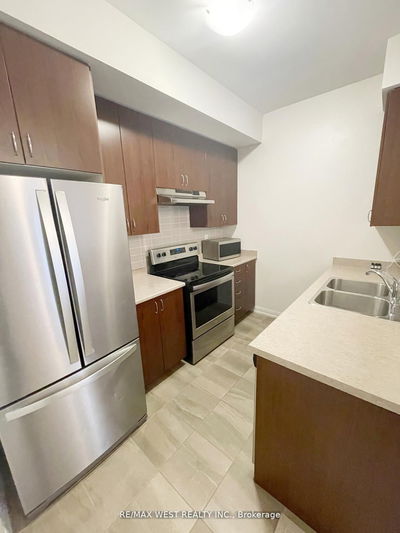 Unit 302 — 250 Sunny Meadow Blvd, Brampton - Sandringham-Wellington image-0-3