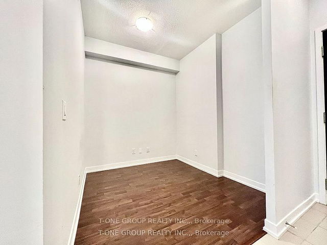 1209 - 840 Queens Plate Drive