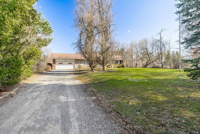 2739 Embleton Rd, Brampton, L6Y 0E8 | Image 3