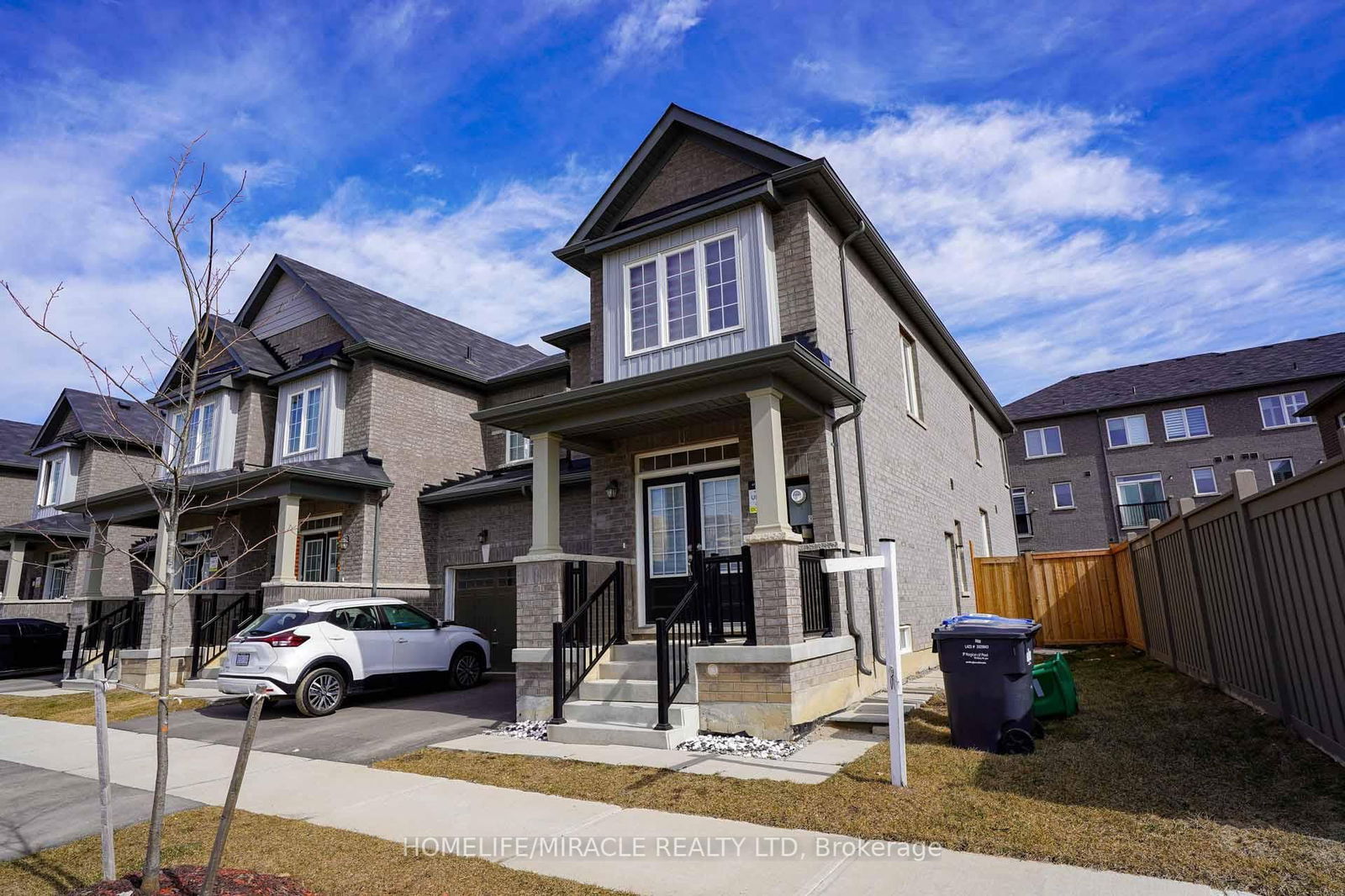 Townhouse for sale at 35 Sail Road, Brampton, Northwest Brampton, L7A 4W7 - MLS: W12114260