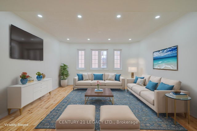176 Spadina Road