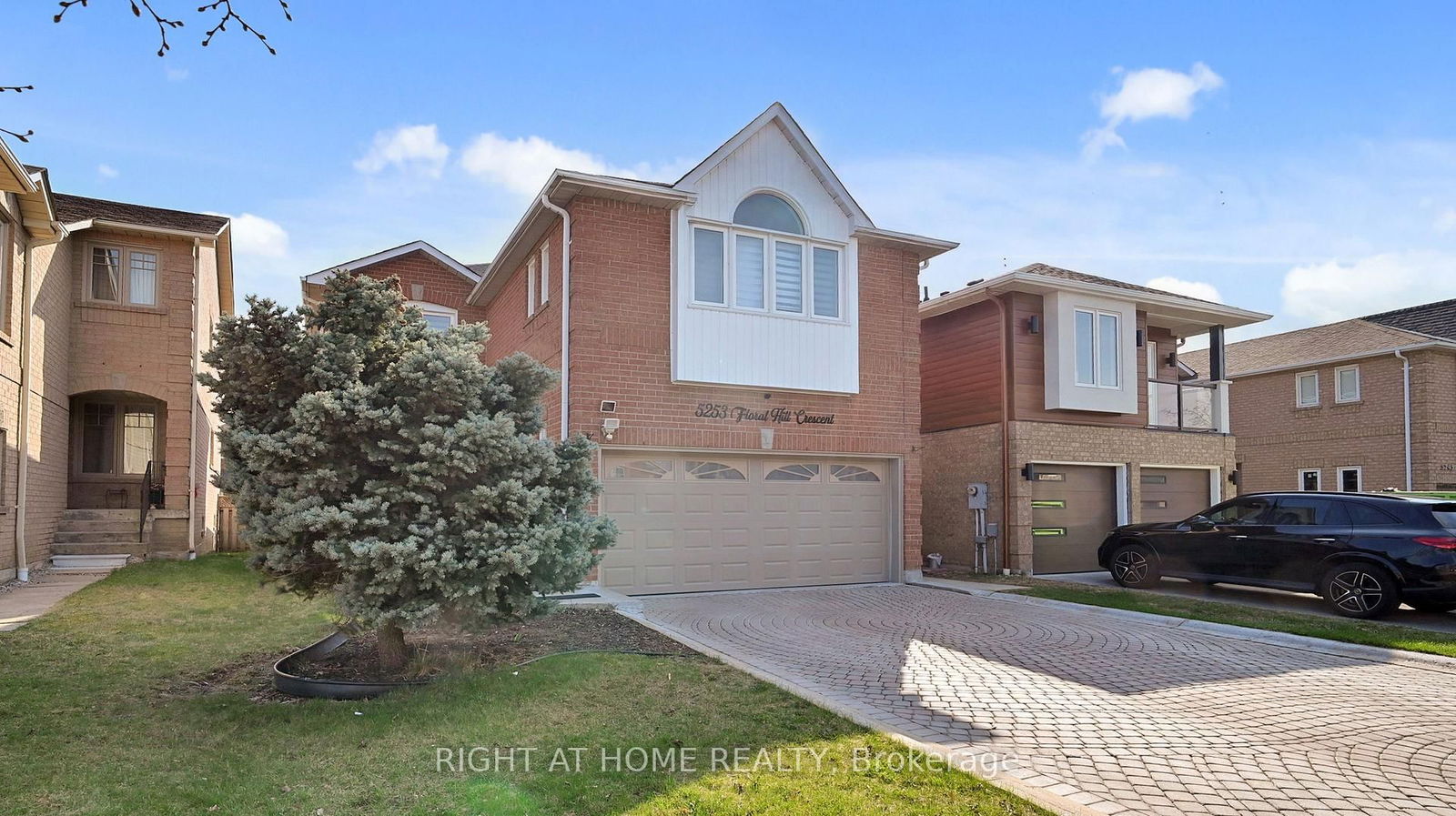 Detached House for sale at 5253 Floral Hill Crescent, Mississauga, East Credit, L5V 1V4 - MLS: W12114354