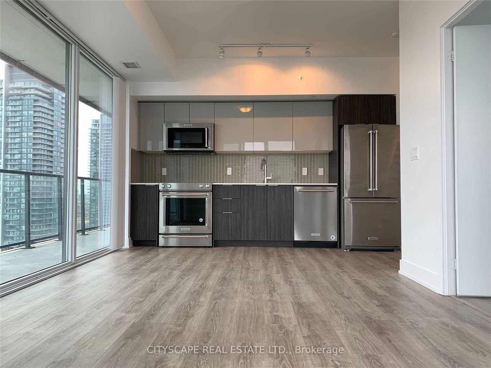Condo for lease at 2210-20 Shore Breeze Drive, Toronto, Mimico, M8V 0C7 - MLS: W12114403