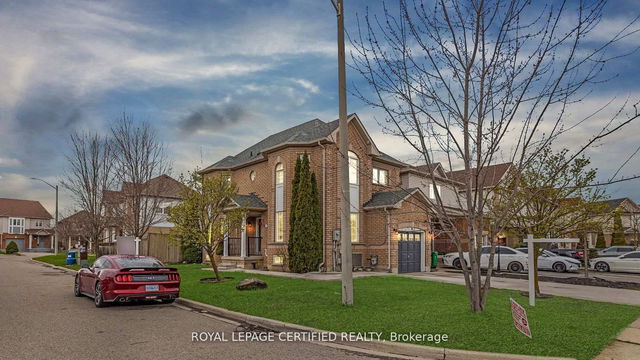 27 Earl Grey Crescent