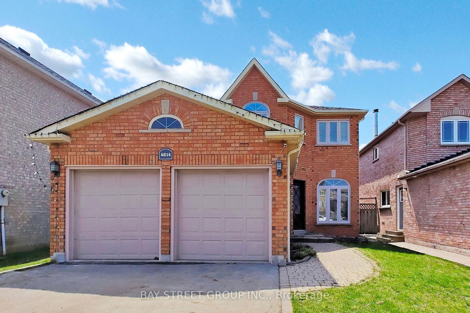 Detached House for sale at 4814 Rathkeale Road, Mississauga, East Credit, L5V 1H3 - MLS: W12114583