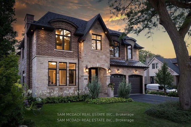 1285 Mineola Gardens