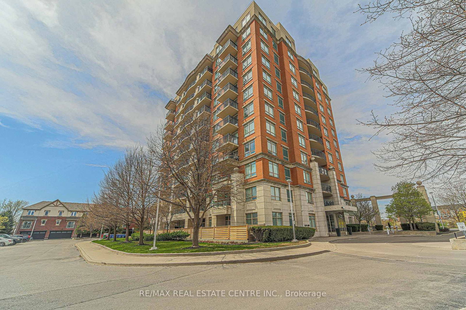 Condo for sale at 1107-2325 Central Park Drive, Oakville, RO River Oaks, L6H 0E2 - MLS: W12114860