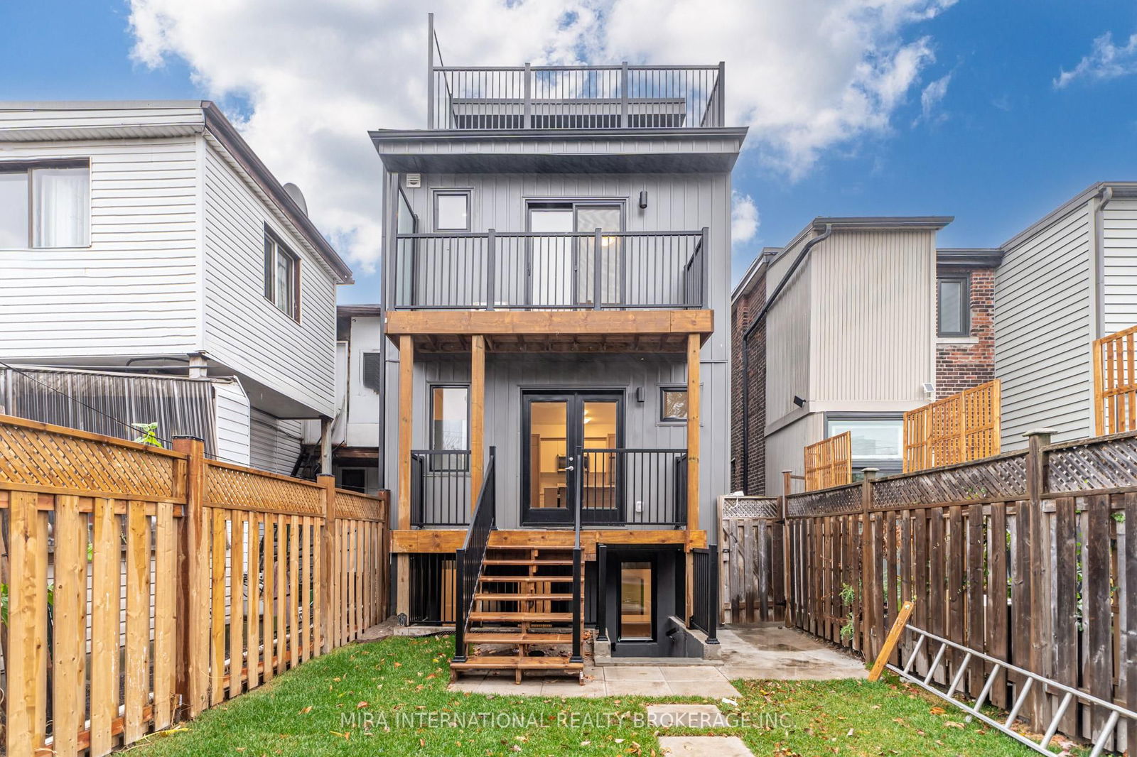 Detached House for lease at Main Floor (2)-231 Symington Avenue, Toronto, Dovercourt-Wallace Emerson-Junction, M6P 3W5 - MLS: W12114868
