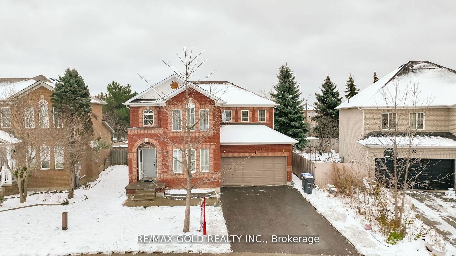 Detached House for sale at 3 Great Plains Street, Brampton, Sandringham-Wellington, L6R 1Z5 - MLS: W12115070