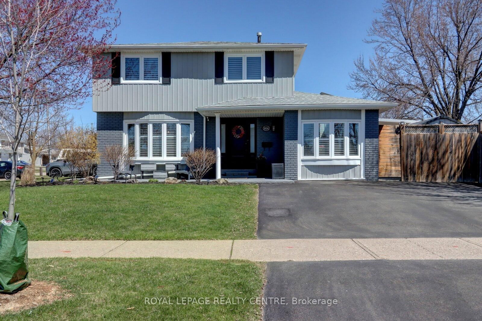 Detached House for sale at 906 Cabot Trail, Milton, DP Dorset Park, L9T 3Y4 - MLS: W12115167