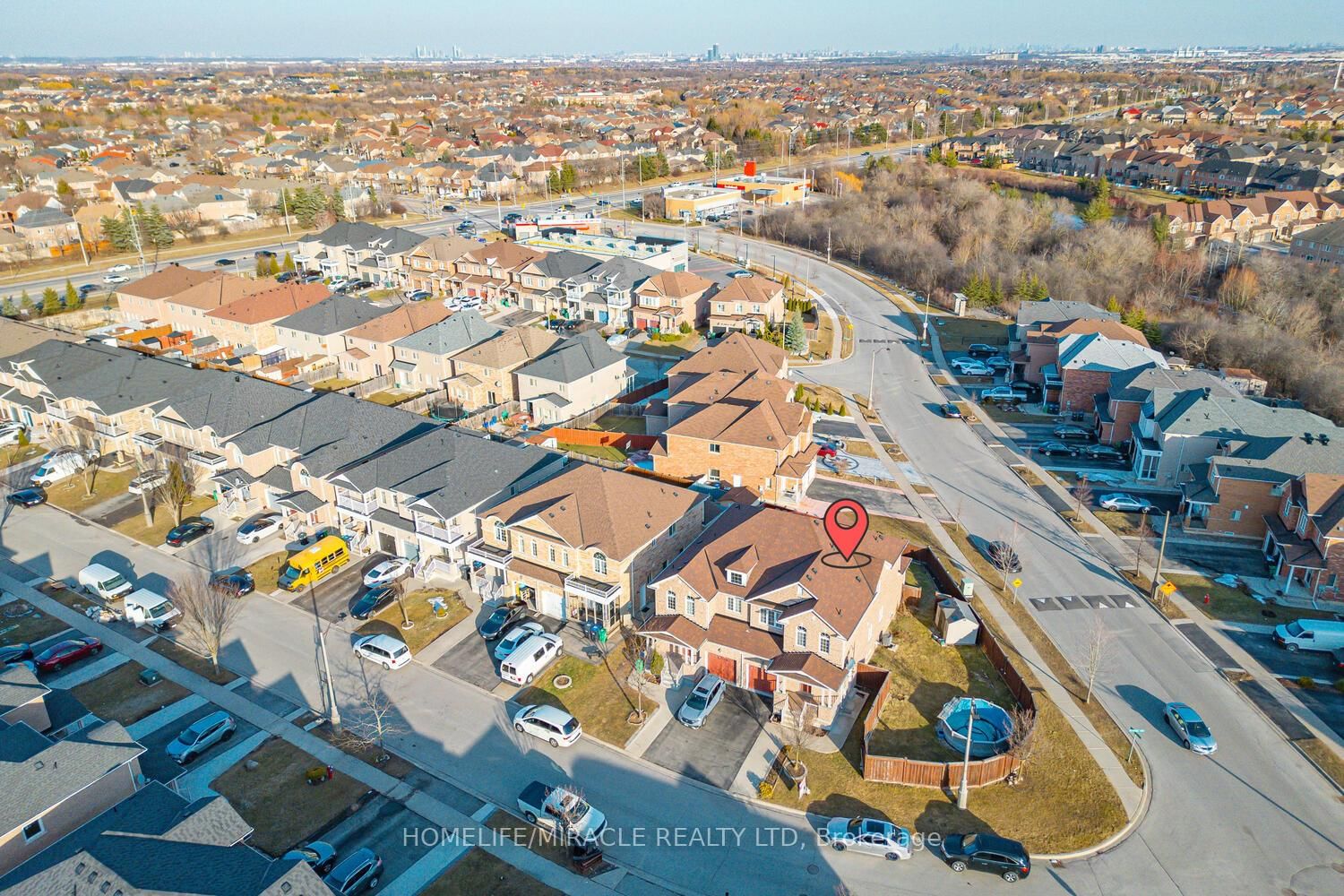 Semi-Detached House for sale at 1 Kettlewell Crescent, Brampton, Sandringham-Wellington, L6R 0T3 - MLS: W12115327
