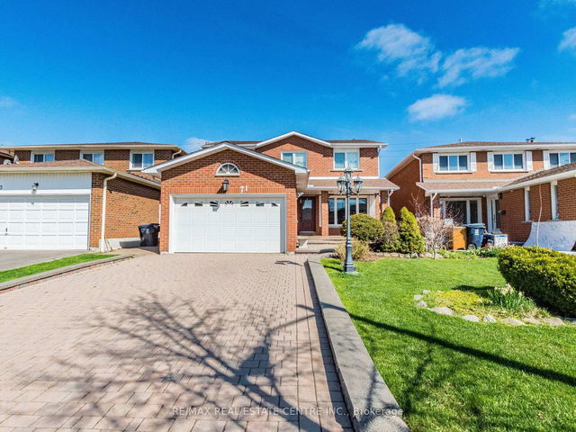 71 Minglehaze Drive