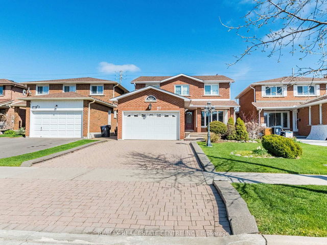 71 Minglehaze Drive