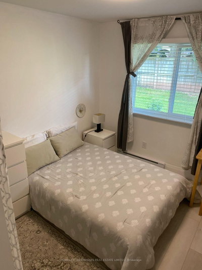 1498 Pilgrims Oakville,ON L6M 3G9 — Photo 7