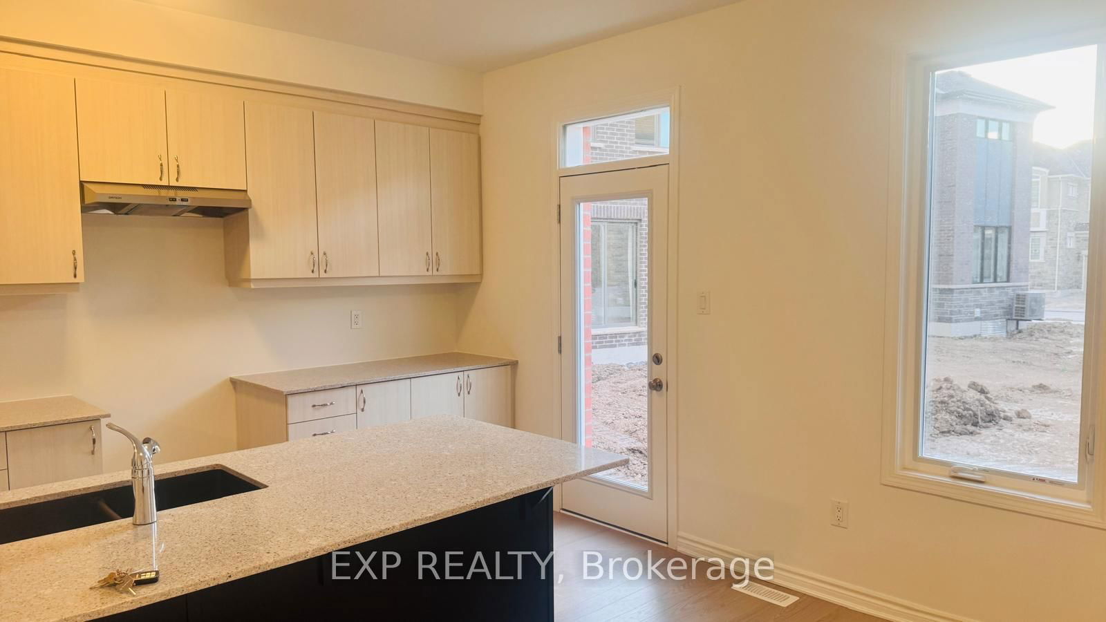 Detached House for lease at 1349 Lily Crescent, Milton, MI Rural Milton, L9E 2B7 - MLS: W12115742