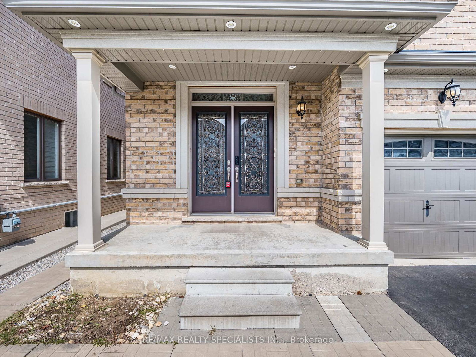 Detached House for sale at 479 Brisdale Drive, Brampton, Northwest Brampton, L7A 4J4 - MLS: W12115750