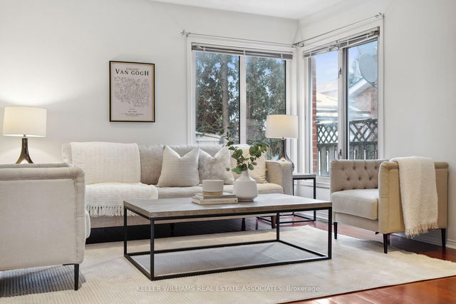 3962 Renfrew Crescent