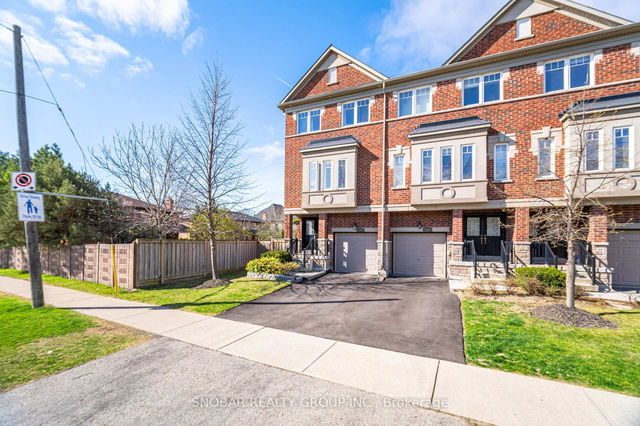 20 - 2592 Glengarry Road