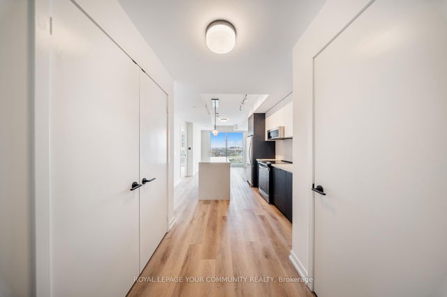 801 - 5 York Garden Way