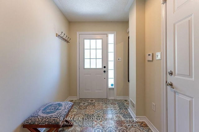 13 - 3071 Treadwells Drive