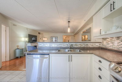 Unit 212 — 1490 Bishops Gate, Oakville - Glen Abbey image-0-4