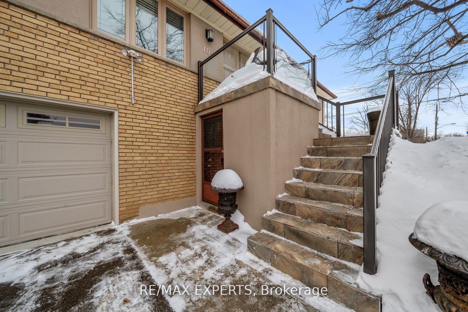 Detached House for sale at 100 Antioch Drive, Toronto, Eringate-Centennial-West Deane, M9B 5V4 - MLS: W12115947