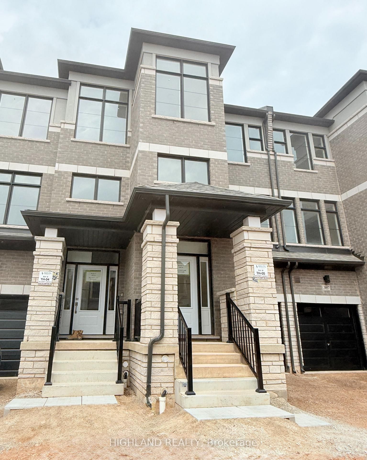 Townhouse for lease at 3061 Robert Lamb Boulevard, Oakville, Joshua Meadows, L6H 8B7 - MLS: W12116049