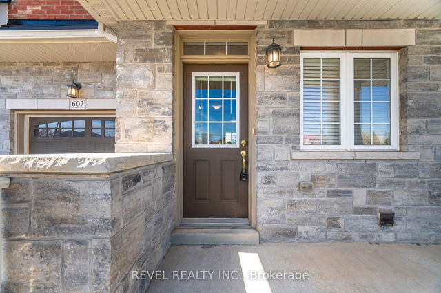 607 Murray Meadows Place