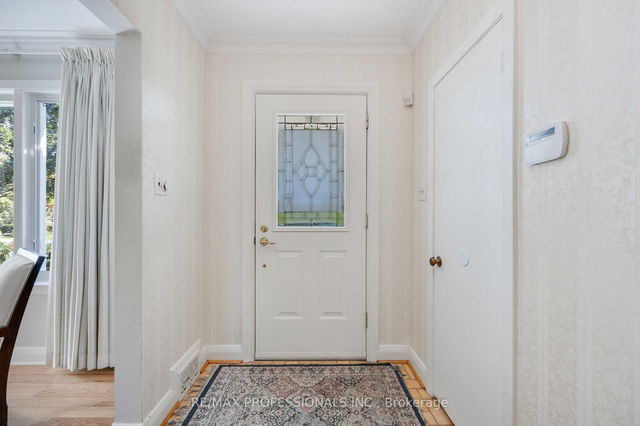 6 Ridgecross Road