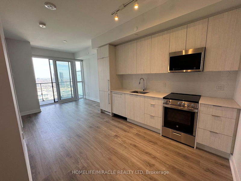home for lease on 3302-430 Square One Drive