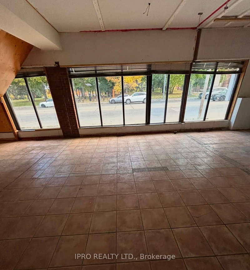 3140 Lake Shore Blvd W, Toronto, M8V 1L4 | Image 2