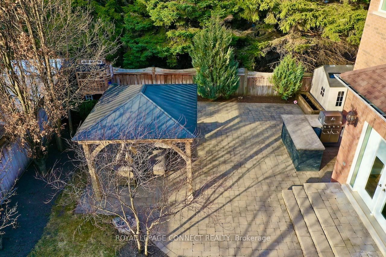 Detached House for sale at 26 Antrim Court, Caledon, Caledon East, L7C 1R1 - MLS: W12116161