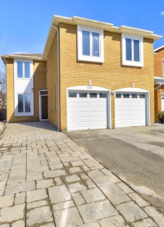Detached House for sale at 6127 Silken Laumann Way, Mississauga, East Credit, L5V 1A2 - MLS: W12116291