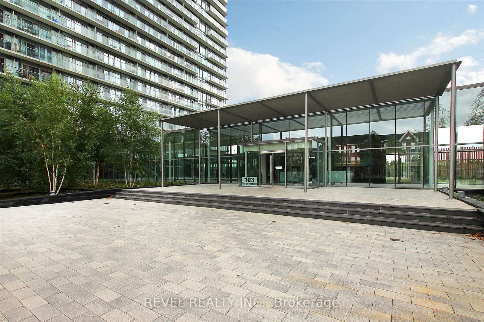 Condo for sale at 2805-105 The Queensway Street, Toronto, High Park-Swansea, M6S 5B5 - MLS: W12116351