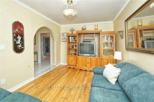 Semi-Detached House for sale at 34 Mc Farland Avenue, Toronto, Corso Italia-Davenport, M6H 3N1 - MLS: W12116479
