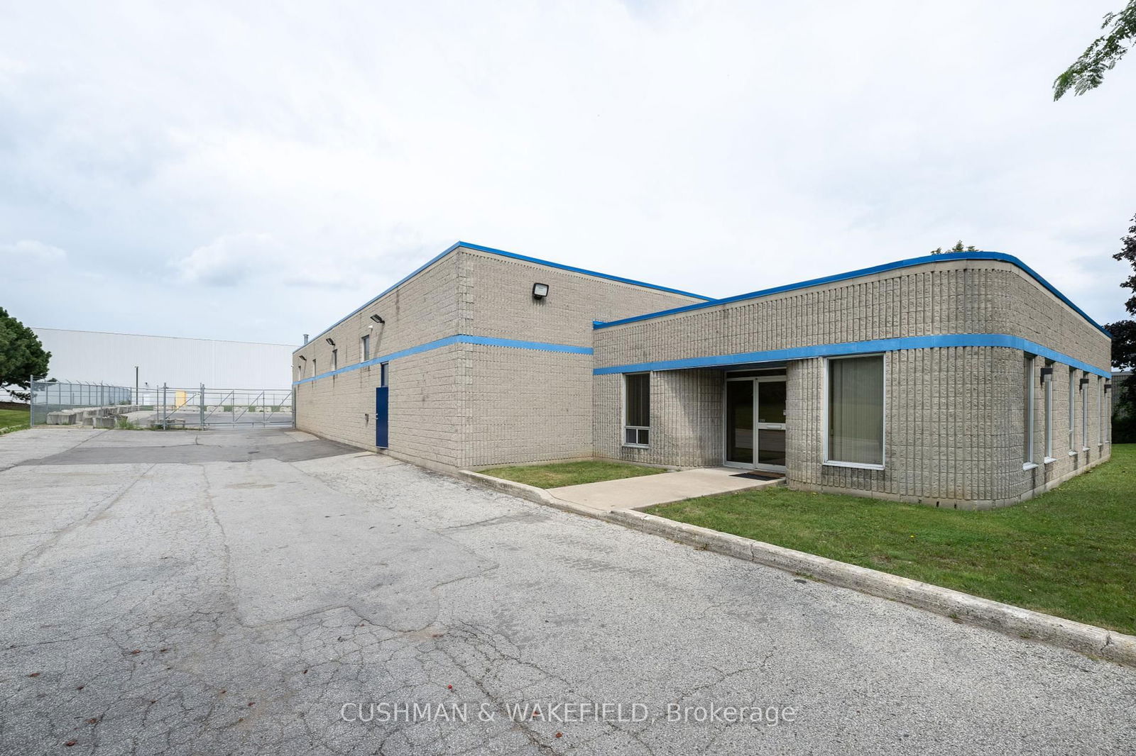 Industrial for lease at 6 Carson Court, Brampton, Brampton South, L6T 4P8 - MLS: W12116553