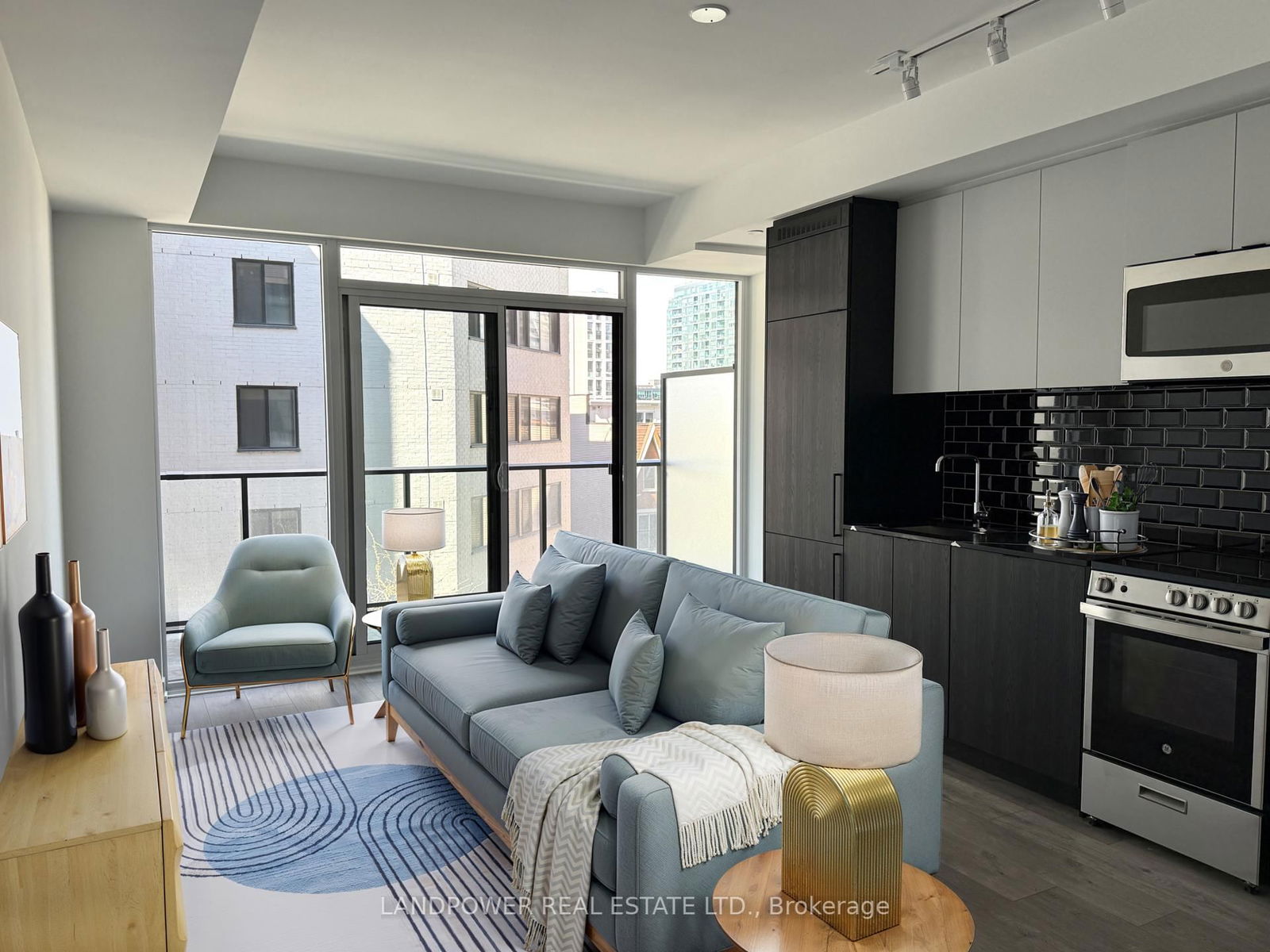 Condo for lease at 334-285 Dufferin Street, Toronto, South Parkdale, M6K 1Z5 - MLS: W12116605