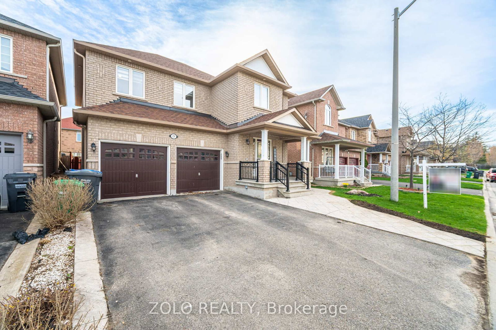 Detached House for sale at 21 Sir Jacobs Crescent, Brampton, Fletcher's Meadow, L7A 3T4 - MLS: W12116612