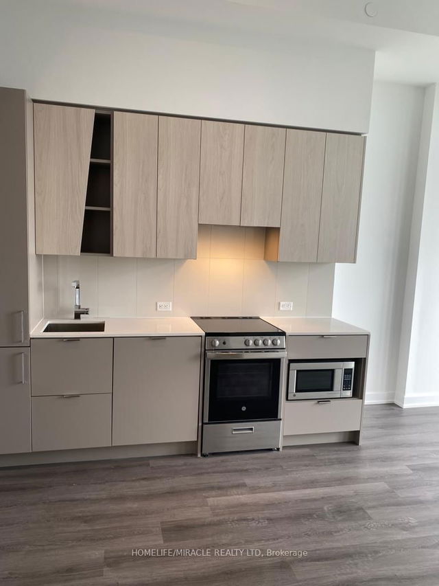 707 - 3883 Quartz Road