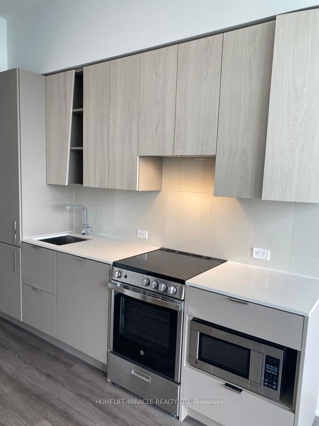 707 - 3883 Quartz Road