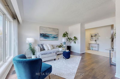 21 Tayrow Rd, Toronto - Rexdale-Kipling image-0-1
