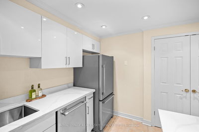 Unit 215 — 102 Bronte Rd, Oakville - Bronte image-0-3