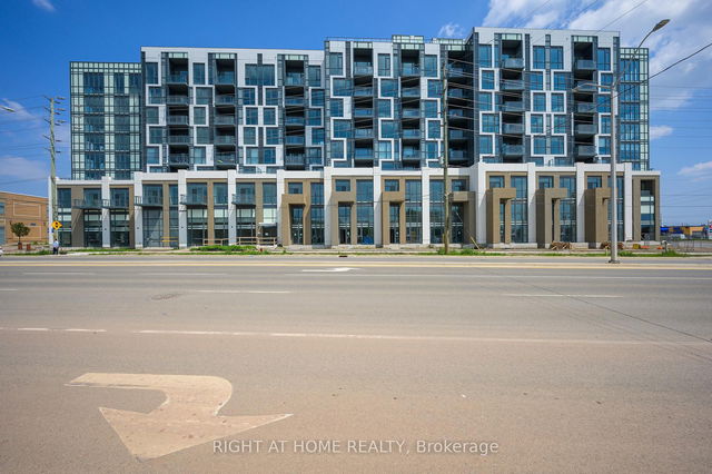 605 - 509 Dundas Street