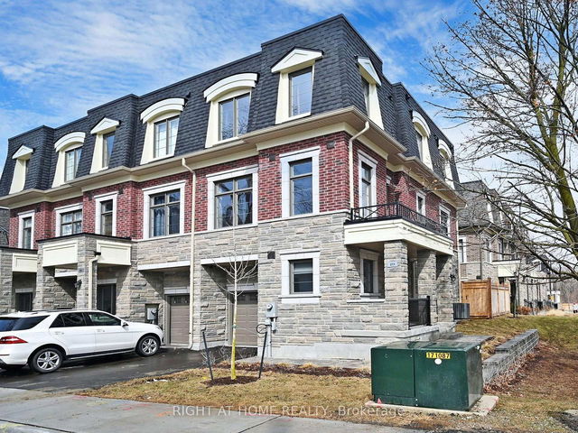 211 Wyndham Street