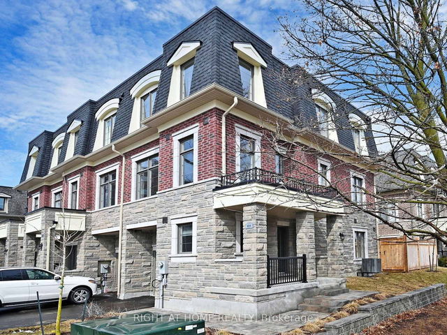 211 Wyndham Street