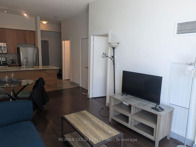 202 - 4099 Brickstone Mews